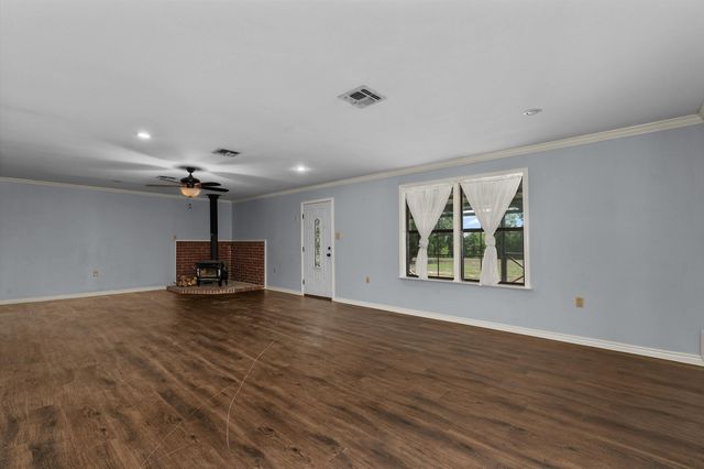 5290 S County Road 314, Henderson, TX 75654
