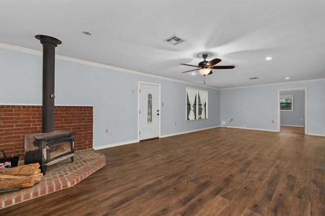 5290 S County Road 314, Henderson, TX 75654