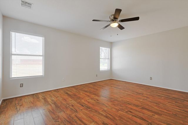 8320 Seven Oaks Lane, Denton, TX 76210