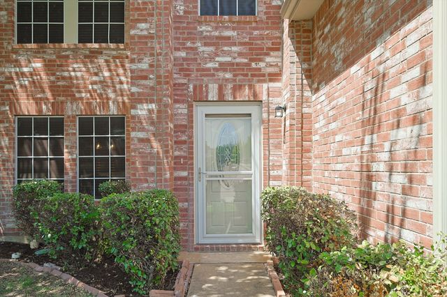 8320 Seven Oaks Lane, Denton, TX 76210