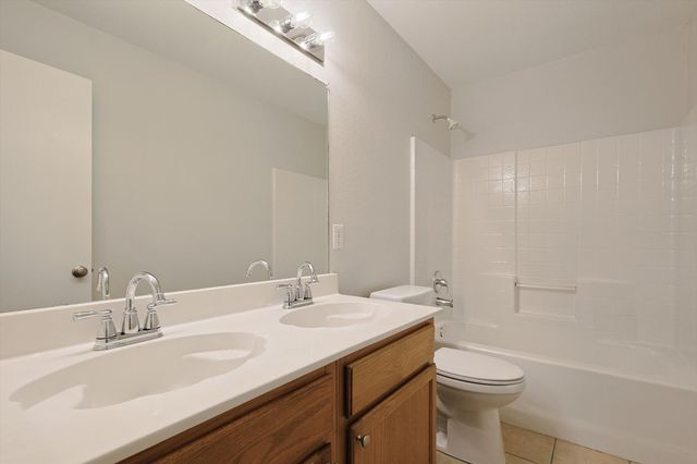 8320 Seven Oaks Lane, Denton, TX 76210