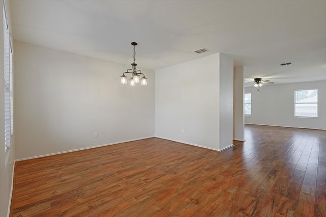 8320 Seven Oaks Lane, Denton, TX 76210