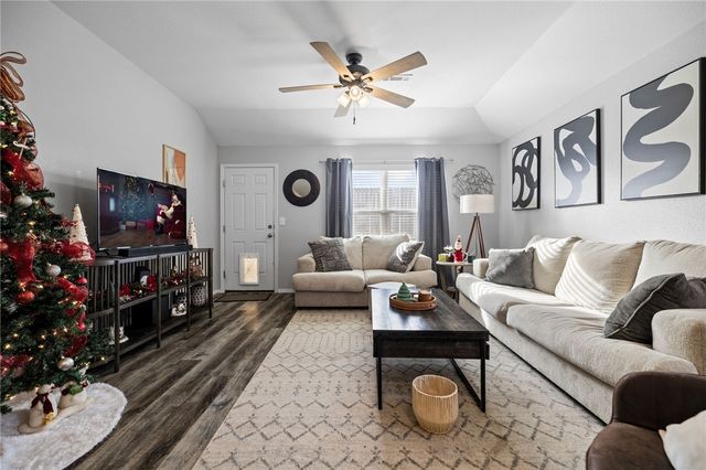 423 Mayflower Avenue, Lowell, AR 72745