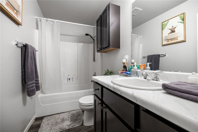 423 Mayflower Avenue, Lowell, AR 72745