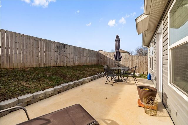 423 Mayflower Avenue, Lowell, AR 72745