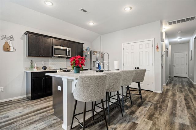 423 Mayflower Avenue, Lowell, AR 72745