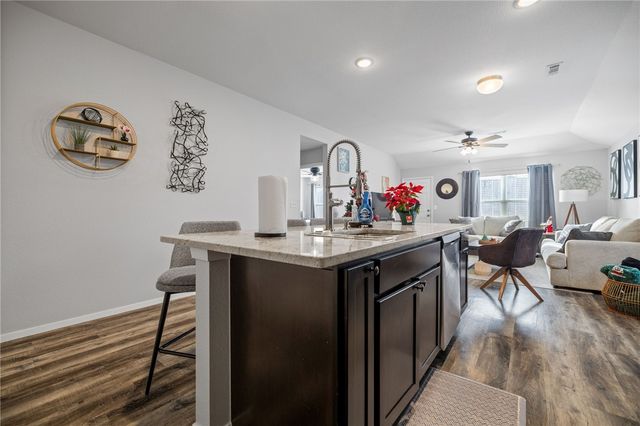 423 Mayflower Avenue, Lowell, AR 72745