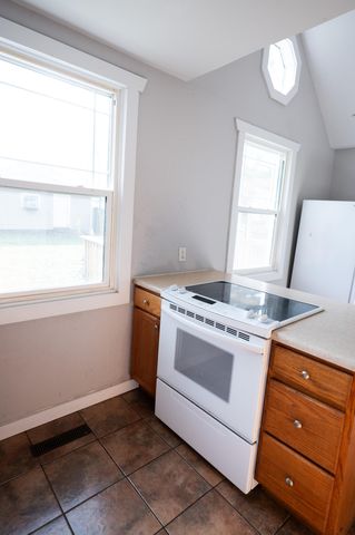 1310 W Florida Street, Springfield, MO 65803