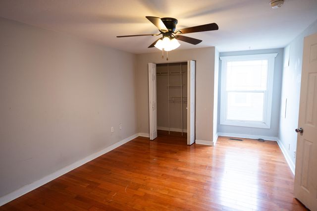 1310 W Florida Street, Springfield, MO 65803