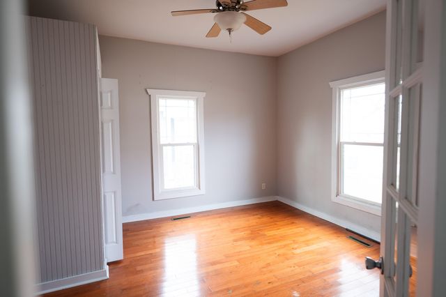 1310 W Florida Street, Springfield, MO 65803