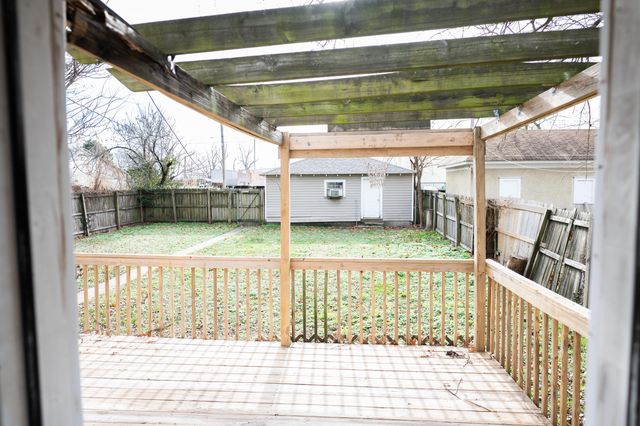 1310 W Florida Street, Springfield, MO 65803