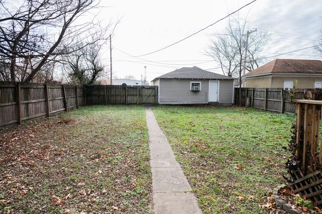 1310 W Florida Street, Springfield, MO 65803