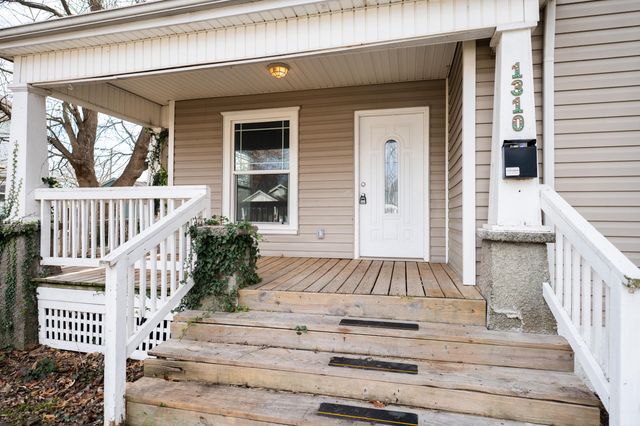 1310 W Florida Street, Springfield, MO 65803