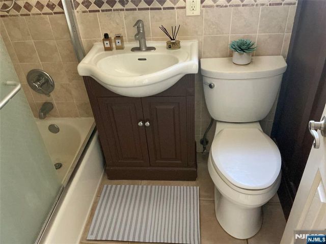 2345 Linwood 4H, Fort Lee, NJ 07024