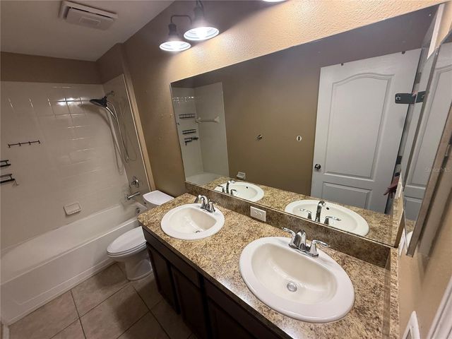 10205 STEDFAST COURT, Sun City Center, FL 33573