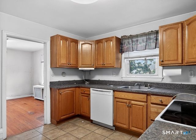 263 Oaklawn Avenue, Stamford, CT 06905