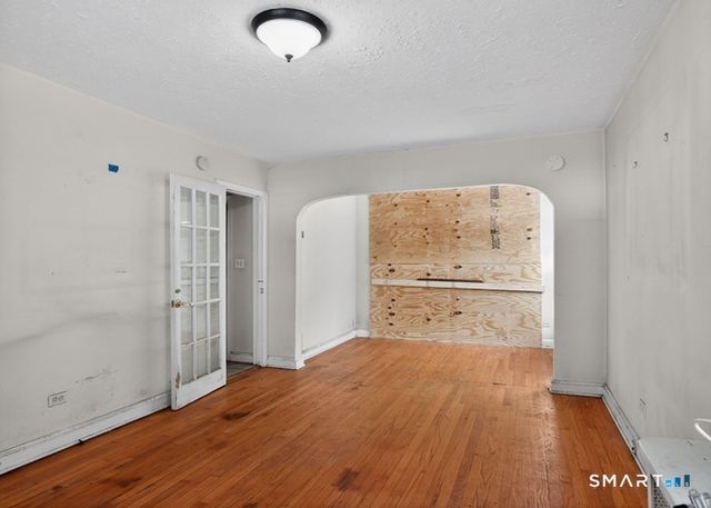 263 Oaklawn Avenue, Stamford, CT 06905