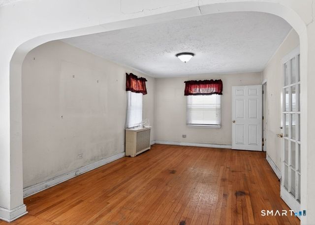 263 Oaklawn Avenue, Stamford, CT 06905