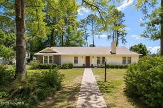 670 Hillmont Drive, Waycross, GA 31503