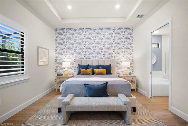 9774 Everglades DR, Naples, FL 34120