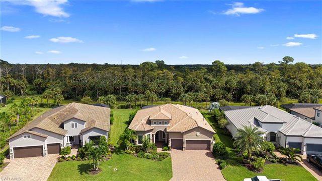 9774 Everglades DR, Naples, FL 34120