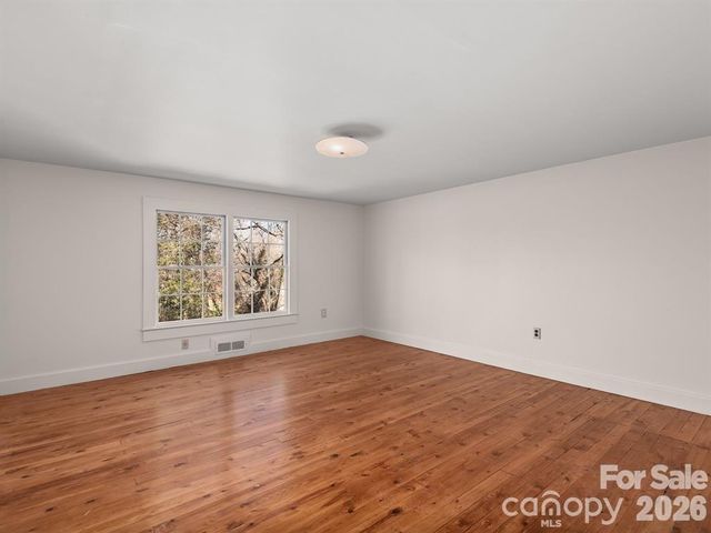 143 S Ridgecrest Avenue, Rutherfordton, NC 28139