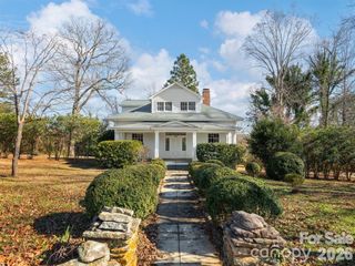 143 S Ridgecrest Avenue, Rutherfordton, NC 28139