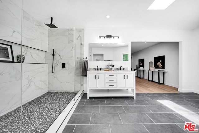10200 Shoshone Avenue, Northridge (los Angeles), CA 91325