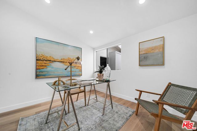 10200 Shoshone Avenue, Northridge (los Angeles), CA 91325