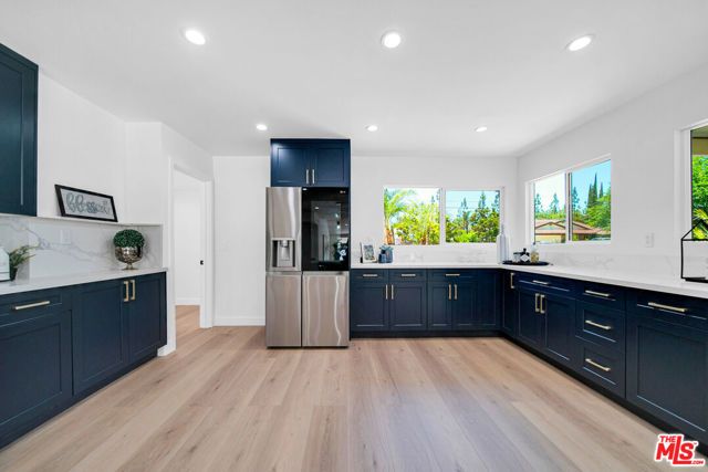 10200 Shoshone Avenue, Northridge (los Angeles), CA 91325