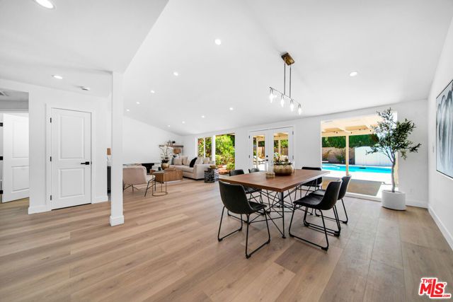 10200 Shoshone Avenue, Northridge (los Angeles), CA 91325