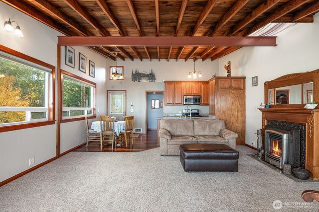 19422 Soundview Drive NW, Stanwood, WA 98292