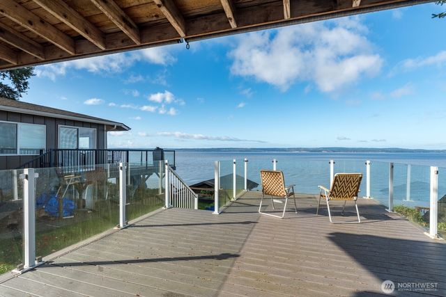 19422 Soundview Drive NW, Stanwood, WA 98292