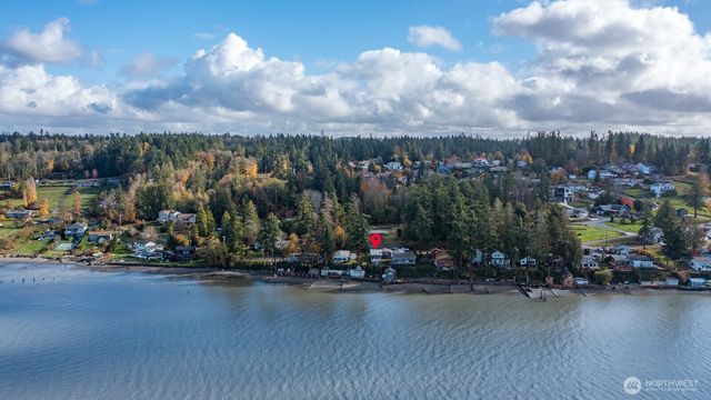 19422 Soundview Drive NW, Stanwood, WA 98292