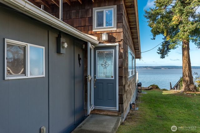 19422 Soundview Drive NW, Stanwood, WA 98292