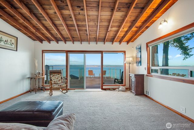 19422 Soundview Drive NW, Stanwood, WA 98292