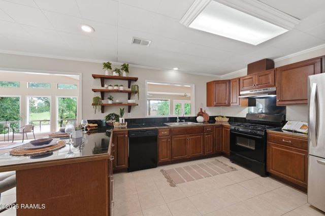 241 Grand Avenue, Lafayette, LA 70503