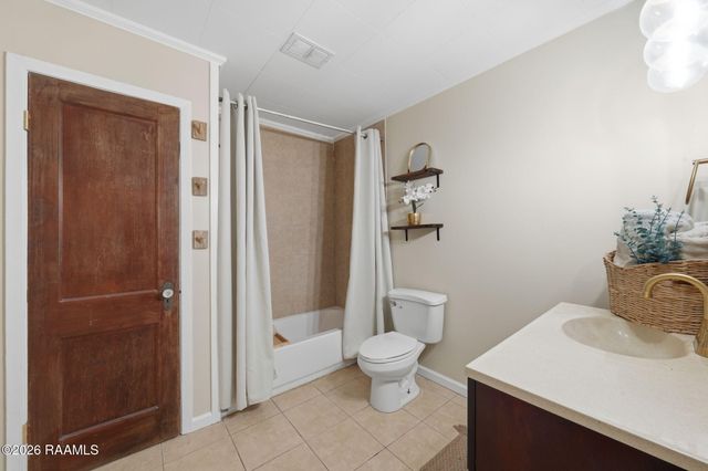 241 Grand Avenue, Lafayette, LA 70503