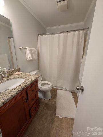 1600 Sharon Road, Charlotte, NC 28210