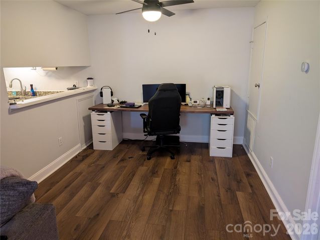 1600 Sharon Road, Charlotte, NC 28210