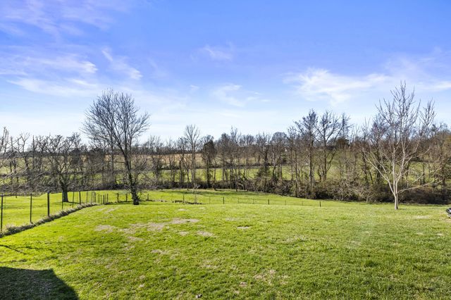 1309 & 1313 Twin Brook Drive, Berea, KY 40403