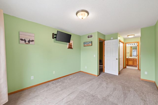 6421 Lakota Trail, Lino Lakes, MN 55014