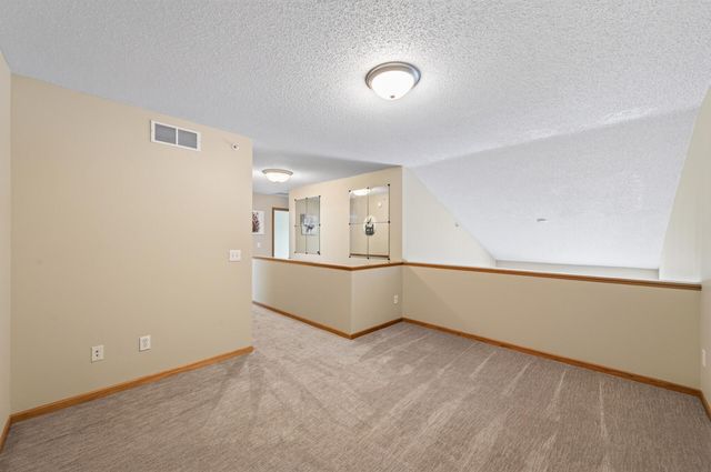 6421 Lakota Trail, Lino Lakes, MN 55014