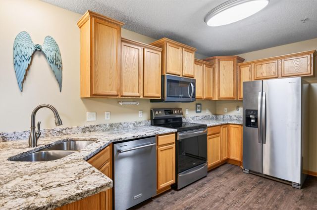 6421 Lakota Trail, Lino Lakes, MN 55014