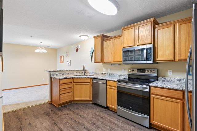 6421 Lakota Trail, Lino Lakes, MN 55014