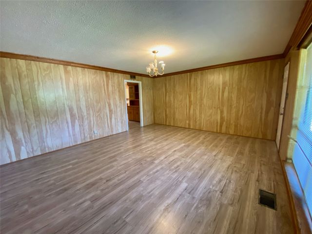 800 Carver Street, Whitesboro, TX 76273
