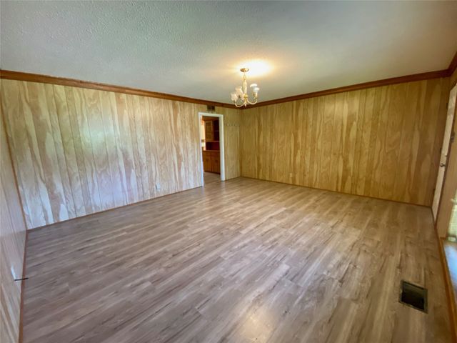 800 Carver Street, Whitesboro, TX 76273