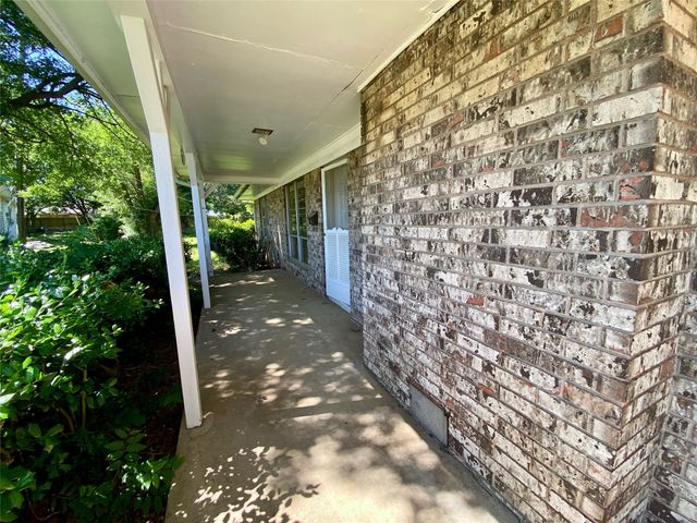 800 Carver Street, Whitesboro, TX 76273