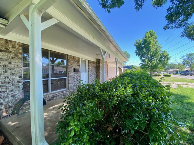 800 Carver Street, Whitesboro, TX 76273