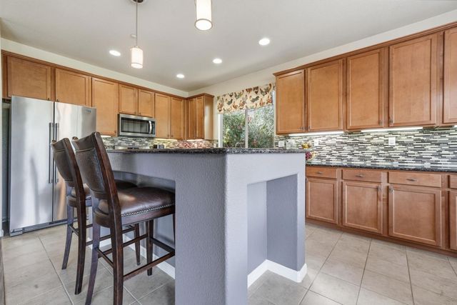 4740 Spyglass Dr, Ione, CA 95640